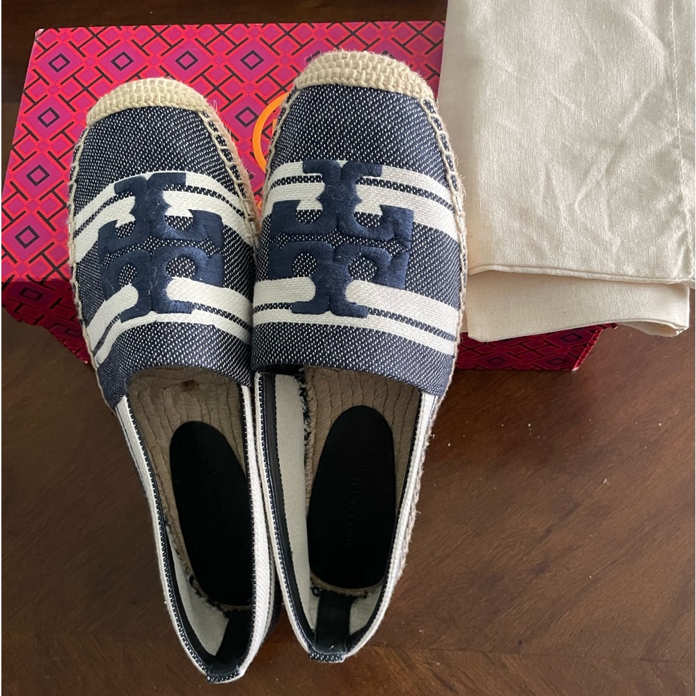 COPY - Brand new in box. Tory Burch